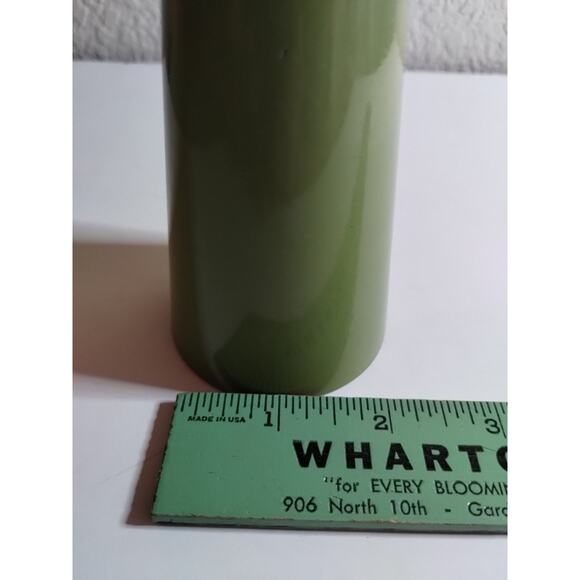 Third Planet From the Sun Salt & Pepper MCM Classic Olive Green Gold 7" Shaker - Picture 11 of 14